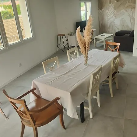-belle Vue-villa Duplex-ac-jardin-parking * Alignan-du-Vent